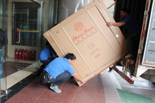 迭部钢琴贵重工艺品无忧运